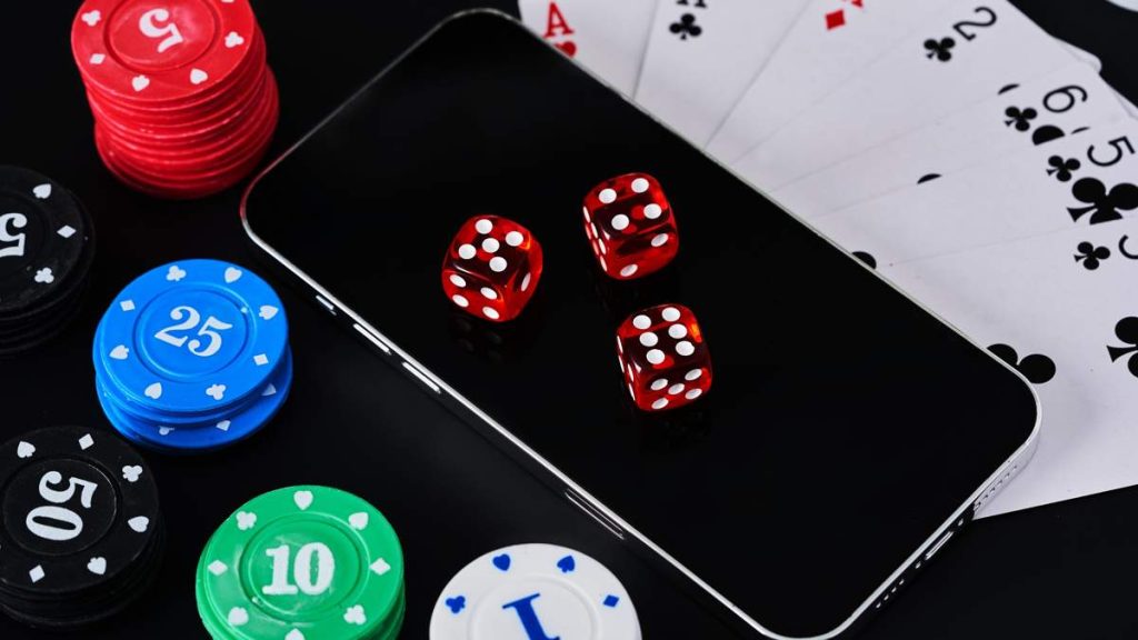 Призовая комбинация в покере на Pokerdom